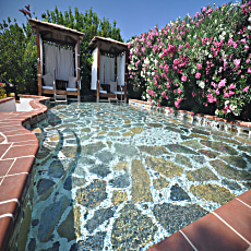 El Vino Hotel Suites